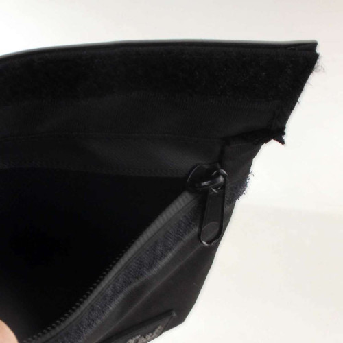 Torbica za pohranu od tkanine Odor Proof Bag, Black Leaf, crna